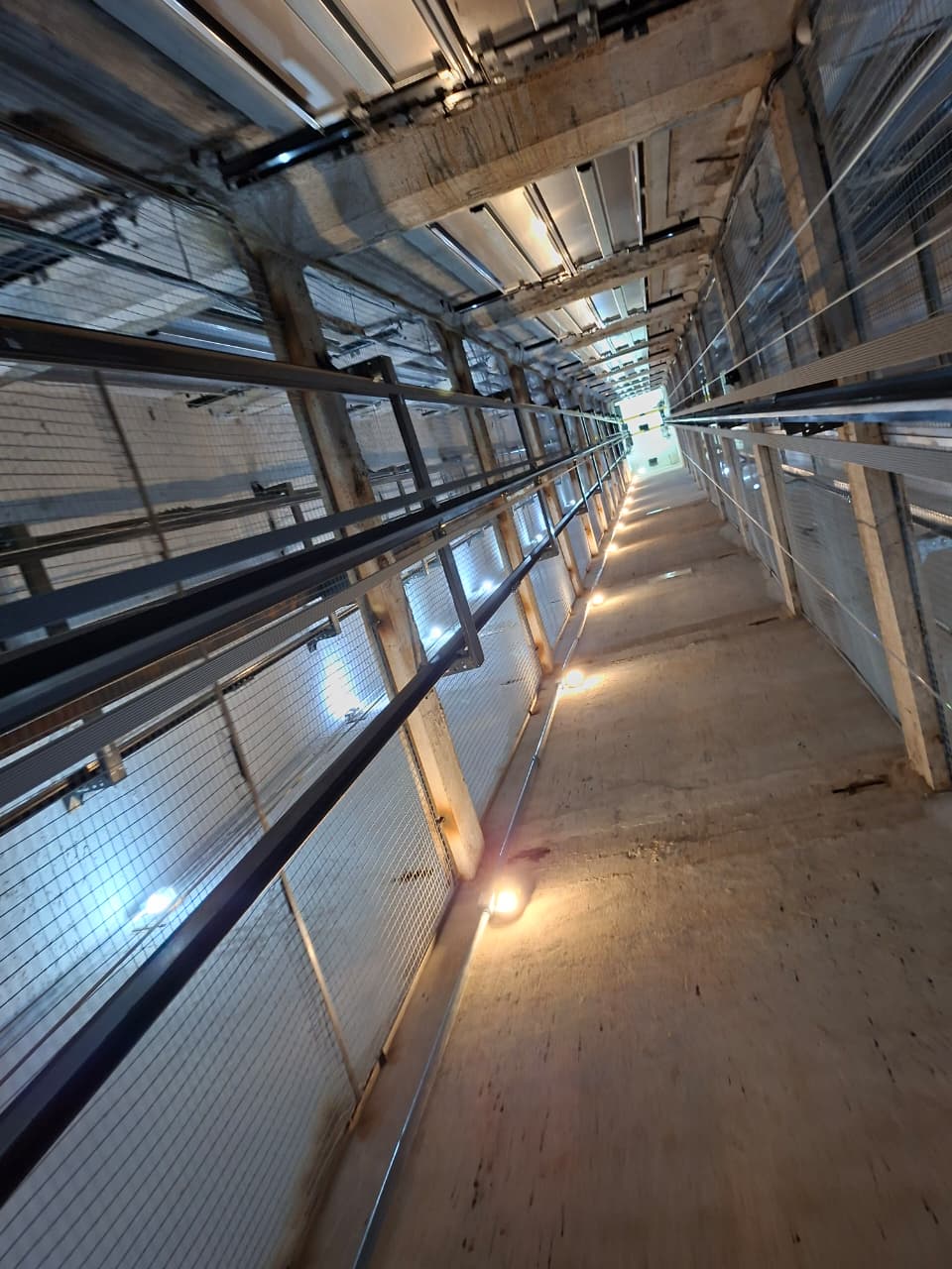 Pinheiros S.P - CETESB - Modernização de elevadores -